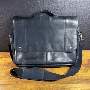 Kenneth Cole Reaction Black Leather Messenger Bag Laptop Briefcase Business